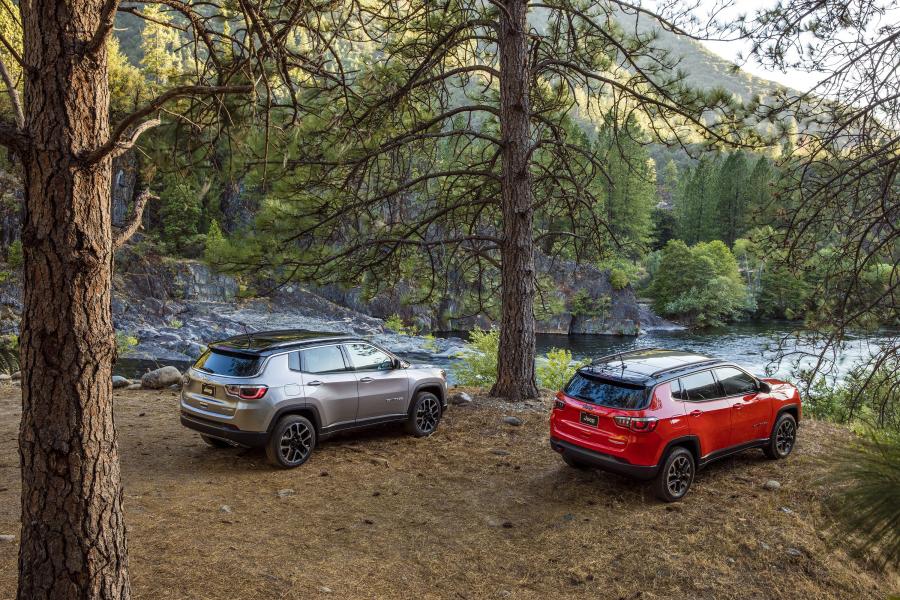  Jeep Compass Limited 2017 года  (NA) (фото 46 из 62)